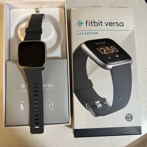 Fitbit versa lite edition